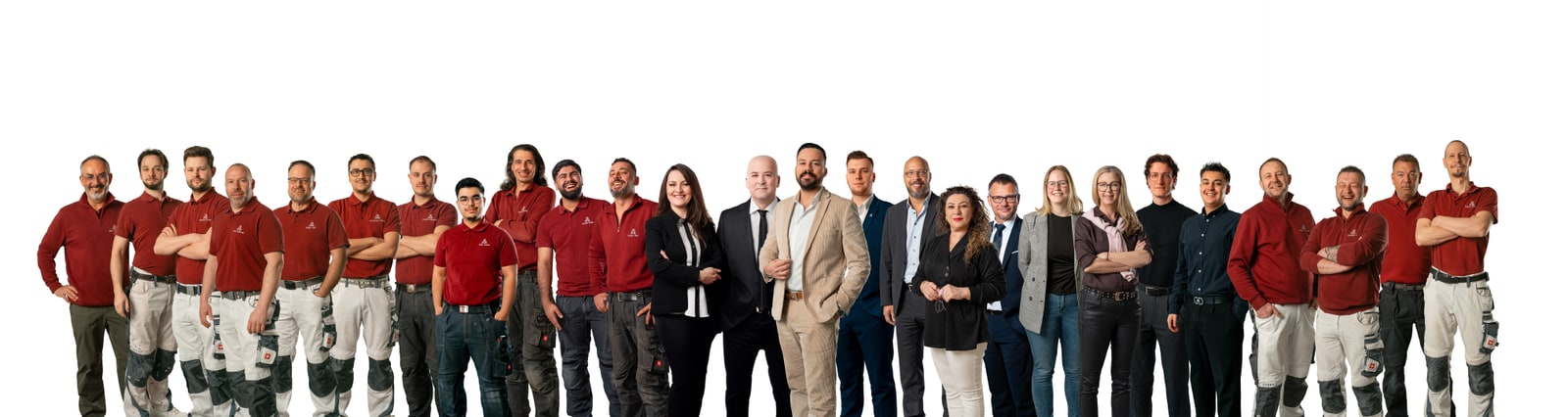 Das komplette Team von Akbulut aus Handwerk, Planung und Büro nach dem Zuwachs durch die Bausanierung