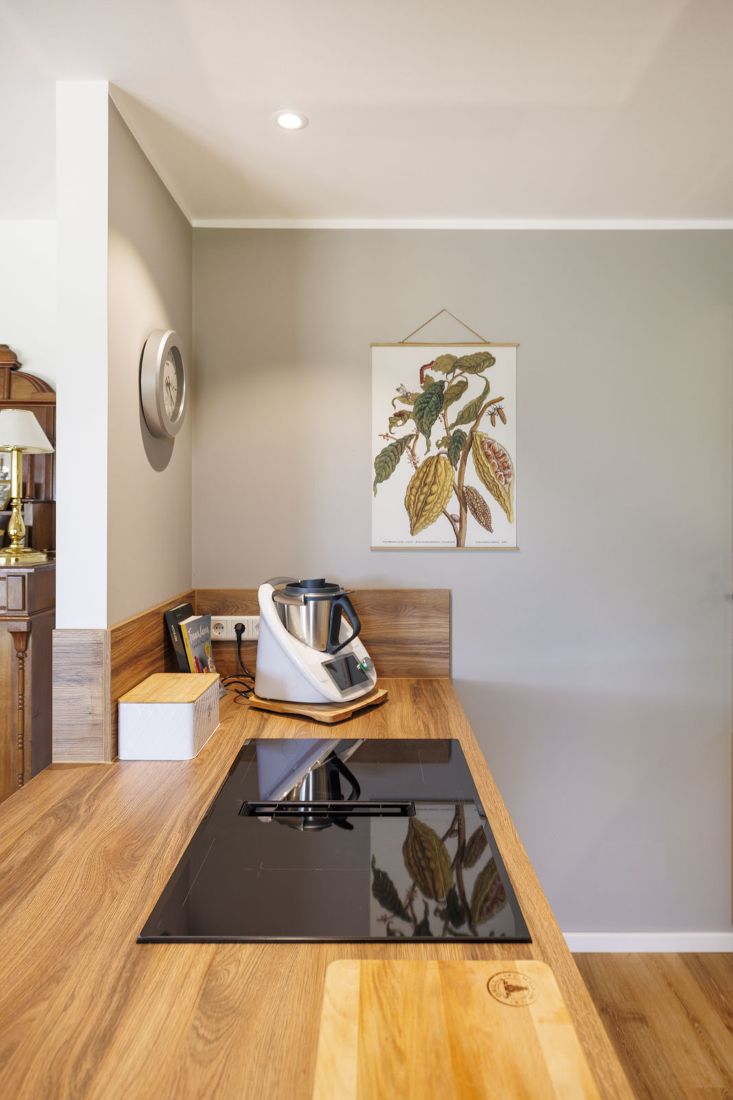 Moderne Eleganz trifft rustikalen Charme: Traumküchen mit hochwertigen Materialien und durchdachtem Design – Foto 8