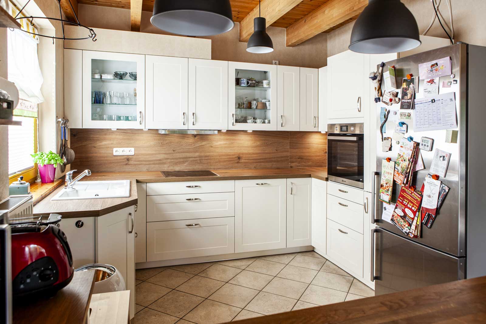 Moderne Landhausküche: Eleganz, Funktionalität und Liebe zum Detail – Foto 8